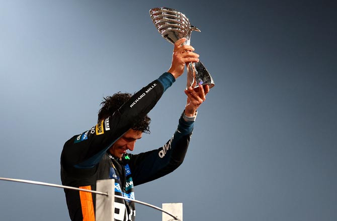 ابوظہبی گراں پری:برطانیہ کے لینڈو نورس نے فارمولا ون کا  خطاب جیت لیا