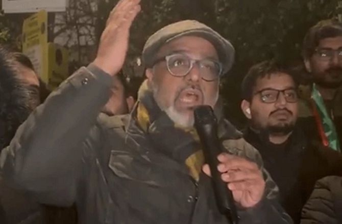 جنرل عاصم منیر پر تنقیدکا شاخسانہ، برطانیہ میں عمران خان کے معاون پر حملہ