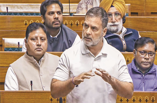 راہل گاندھی نے فضائی آلودگی کا مسئلہ پارلیمنٹ میں اٹھایا