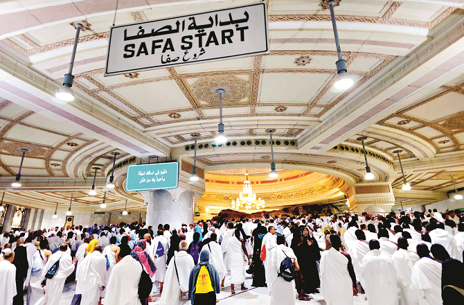 اللہ پر توکل کے ساتھ ہی اپنے امکان کی حد تک سعی و جدوجہد بھی ضروری ہے 