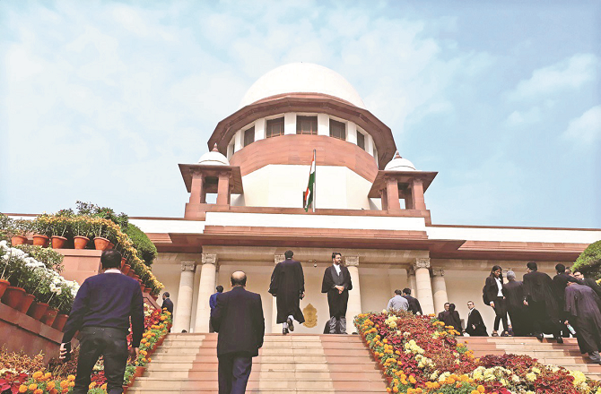 ملک کے وفاقی نظام پر بڑا جھٹکا، آمریت کی جانب خاموش پیش قدمی