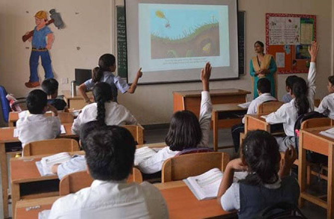 جانا کہاں  ہے؟ پہنچے کہاں  ہیں ؟