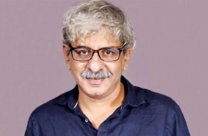 دھرمیندر اردو میں اپنی سطریں اور دوسرے اداکار کے اشارے بھی دوبارہ لکھتے تھے: سری رام راگھون