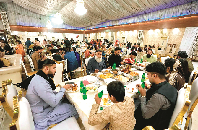 فتاوے: علماء نے والدین کو اولاد کے حق میں بد دعا کرنے سے منع کیا ہے