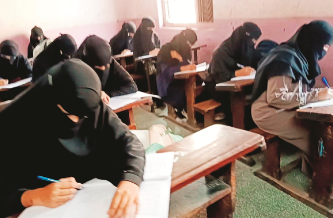 ’ٹی ای ٹی ‘کی فیس سے حکومت مالامال مگربدنظمی سےاُمیدواروں میں ناراضگی