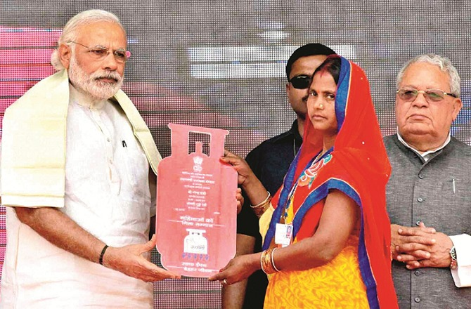 ۲۰۲۵ء میں اجولا یوجنا کے مستفیدین کی تعداد ۳۵ء۱۰؍ کروڑ سے متجاوز