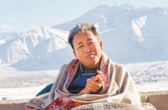 پارلیمانی کمیٹی نے وانگ چک کے ادارہ کی’’غیر معمولی خدمات ‘‘کی پزیرائی کی