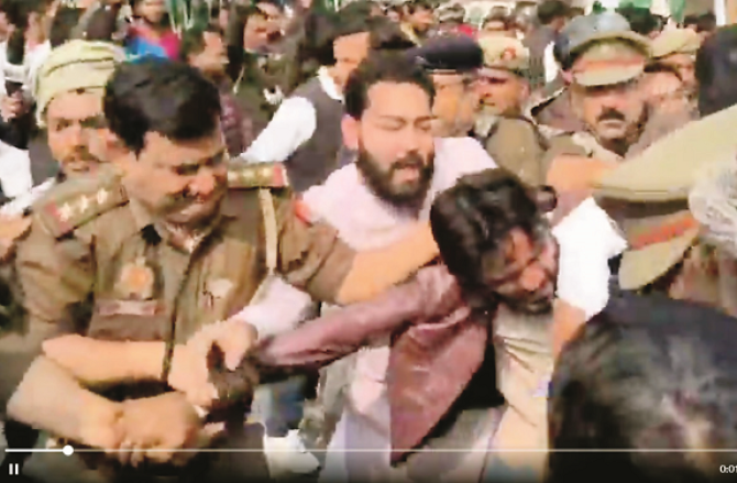  یوتھ کانگریس کو ایس آئی آر کیخلاف احتجاج سے روکا گیا