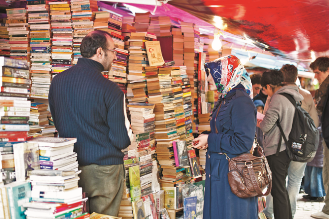 اَدب ایک تہذیبی عمل ہے 