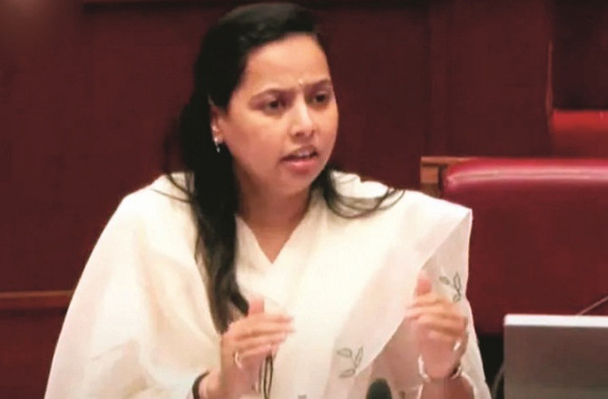 سرکاری ملازمت کے باوجود لاڈلی بہن اسکیم کا فائدہ!