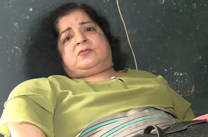 اندور کی مفلوج ٹیچر نے صدر سے جذباتی اپیل کرتے ہوئے یوتھنیشیا کی درخواست کی