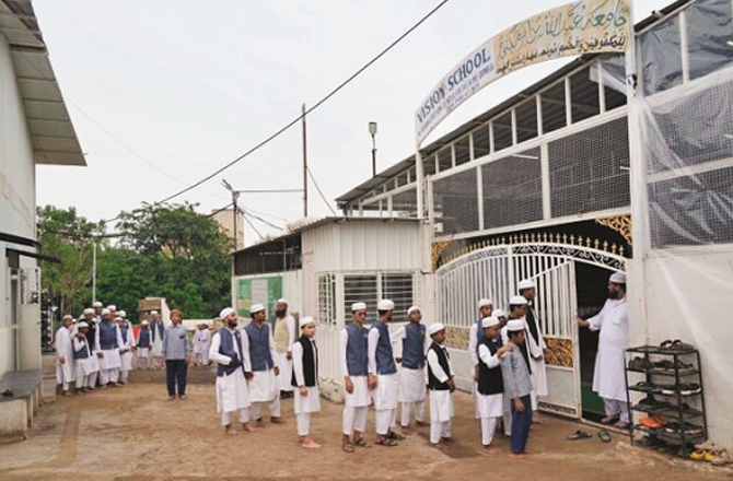 پونے: منفرد مدرسہ جہاں سماعت، گویائی سے محروم بچے ایک چھت تلے دینی و دنیاوی تعلیم حاصل کررہے ہیں