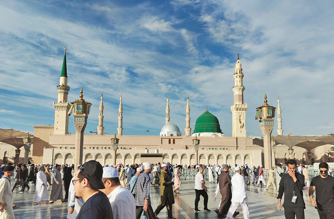 اتباع ِ رسولؐ: مشکل اور کٹھن مرحلوں کو کامیابی سے سر کرنے کیلئے واحد راستہ ہے 