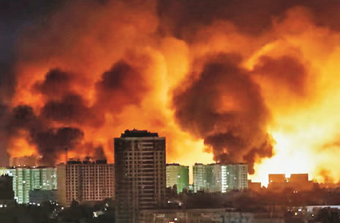  پوتن-ٹرمپ گفتگو کے بعد روس کا یوکرین پر شدید حملہ، ۵۵۰؍ میزائل اور ڈرون برسائے