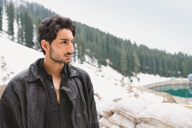 سرزمین: حب الوطنی پر ایک اور اچھی فلم بنانے کی ناکام کوشش