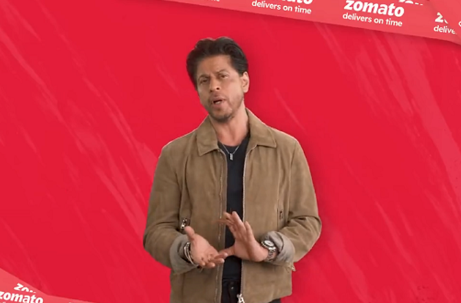 شاہ رخ خان، اے آر رحمان، جسپریت بمراہ اور میری کوم، زومیٹو کے نئے اشتہار کا حصہ