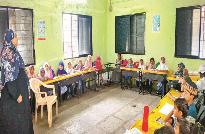 ’نو بیک بینچرس‘ طلبہ میں مساوات پیدا کرنےکا ایک انوکھا تجربہ 