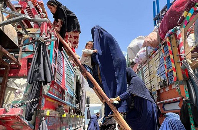 افغانستان: ایران سے مہاجرین کی وطن واپسی عدم استحکام میں اضافہ کا سبب