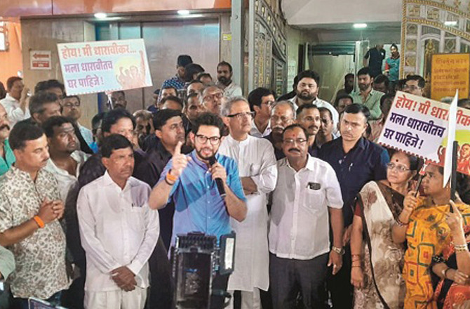 ’’دھاراوی کے ۸۴؍فیصد مکینوں کو آخر کس بنیاد پر نااہل قرار دیا گیا؟‘‘