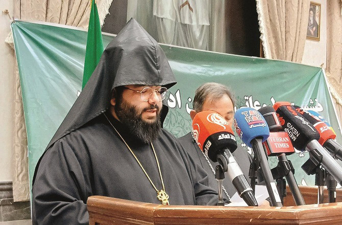 ایران کی تمام مذہبی اقلیتوں نے اسرائیلی حملوں کی شدید مذمت کی، قومی یکجہتی کا مظاہرہ