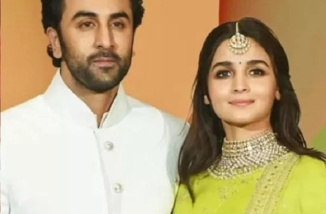 رنبیر کپور اور عالیہ بھٹ کا۲۵۰؍کروڑ کا بنگلہ بن کر تیار، جلد منتقل ہونگے