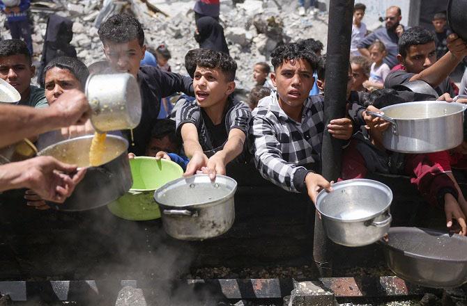 غزہ جنگ: ۲۲؍ ممالک کا غزہ میں امداد کی مکمل بحالی کا مطالبہ