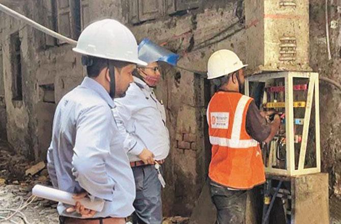 بھیونڈی: میونسپل کارپوریشن نے ۲۱؍ خستہ حال عمارتیں منہدم کردیں 