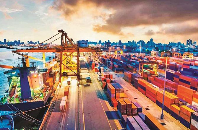 اپریل میں ہندوستان کی تجارتی اشیاء کی برآمدات میں ۹؍ فیصد اضافہ