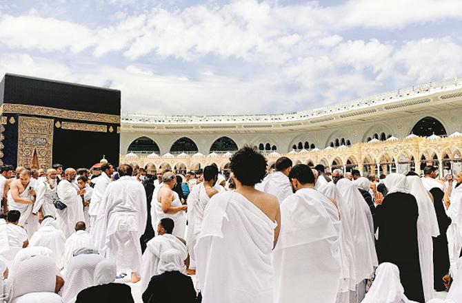 حج کی تمام جزئیات کا کتابی مطالعہ اور نظری علم الگ چیز ہے اور عملی حج کرنا الگ