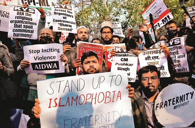قوم کو مورچے کا اہتمام پالیسی ساز اِداروں کی بقا اور اصلاح کیلئے بھی کرنا چاہئے