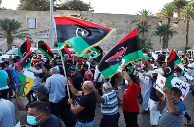 لیبیا: مسلسل تیسرے جمعہ مظاہرہ، وزیر اعظم سے مستعفی ہونے کا مطالبہ 