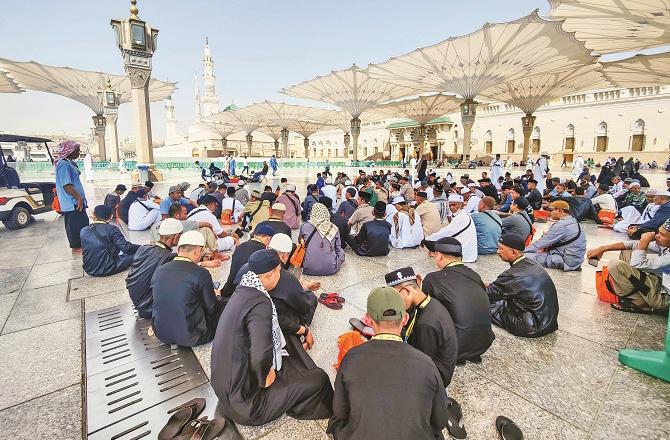 آپؐ کی حیاتِ مبارکہ وہ کتاب ہے جس کا مطالعہ ہر ایک کیلئے باعث ِہدایت وروشنی ہے