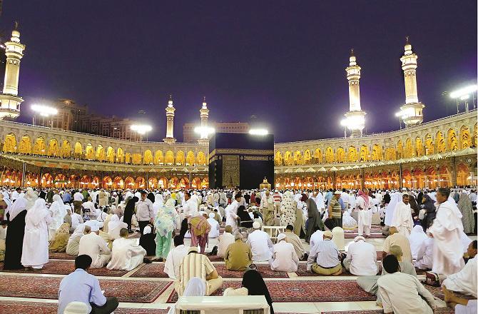 نماز اور قربانی میں وہی مناسبت ہے جو ایمان اور اسلام میں ہے