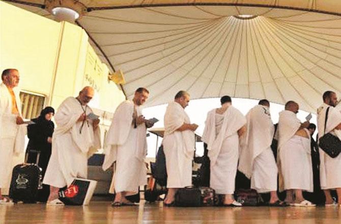 ممبئی اور دیگر مراکز سے عازمین حج کی اب جدہ روانگی