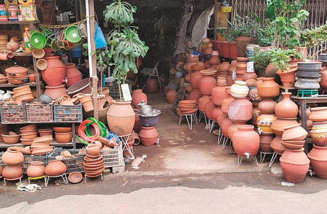 بھیونڈی: بے موسم بارش سے کمہار برادری کا کاروبار متاثر