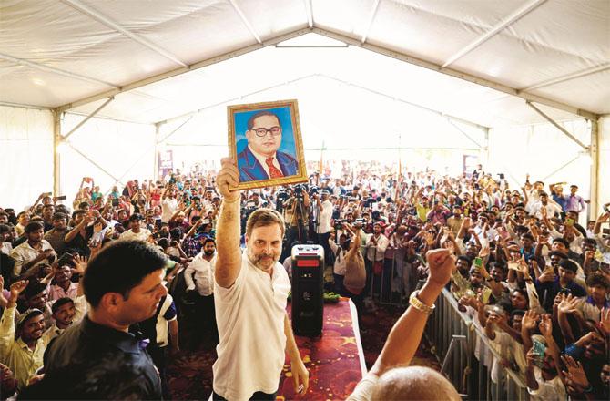 مودی کانگریس کے دباؤ میں جھکے ہیں: راہل 