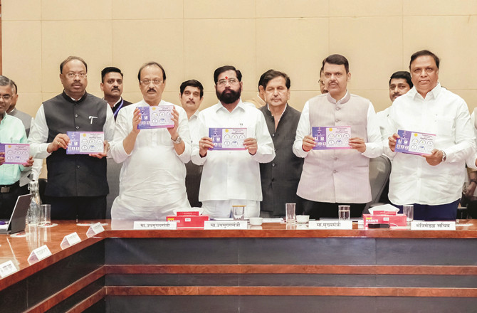 بوریولی اور اندھیری میں ’سیتوسویدھا کیندر ‘ کا وزیر اعلیٰ کے ہاتھوں افتتاح