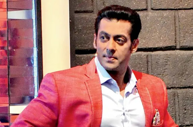 سلمان خان ’’دبنگ ٹور‘‘ کے بعد ممبئی آئے، فوٹو گرافرس کو نظرانداز کیا