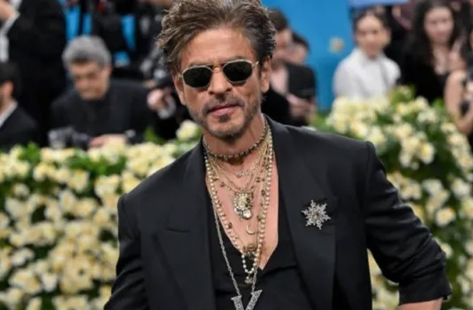 فلم ’’تھاما‘‘ کے ڈائریکٹر نے کہا:شاہ رخ خان ’ایم ایچ سی یو‘ کے کپتان امریکہ بن سکتے ہیں 