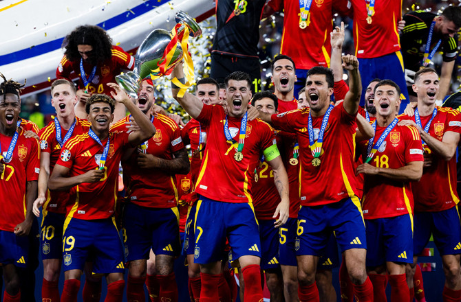 فیفا  عالمی رینکنگ: اسپین پہلے، برازیل پانچویں پوزیشن پر پہنچ گیا