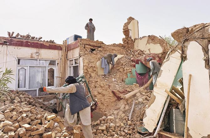 افغانستان زلزلےسےلرز اُٹھا،۲۰؍افراد ہلاک،۳۲۰؍زخمی 