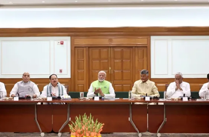 کل جماعتی اجلاس میں ایس آئی آر کے مسئلے پر اپوزیشن کا زور