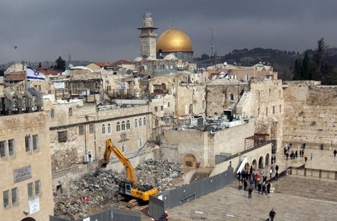 اکتوبر میں مسجد اقصیٰ میں غیر قانونی اسرائیلیوں نے ۲۷؍ مرتبہ دراندازی کی: فلسطین