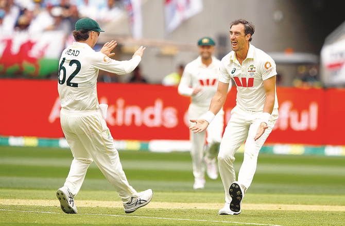 ایشیز: پہلا میچ دوسرے روز ختم،آسٹریلیا کی ۸؍وکٹوں سے فتح 