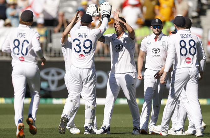 آسٹریلیا اور انگلینڈ کے درمیان ایشیز سیریزکا دوسرا ٹیسٹ ۴؍دسمبر سےبرسبین میں