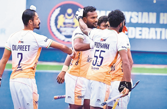 اذلان شاہ کپ ہاکی: ہندوستان نے کینیڈا کو۳۔۱۴؍ سے روند کر فائنل میں جگہ بنائی