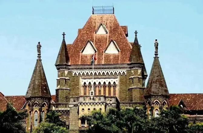 پوائی میں پولیس  انکاؤنٹر کیخلاف وکیل نے ہائی کورٹ میں عرضی داخل کی