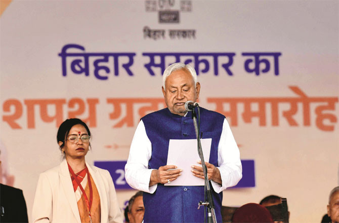  جے ڈی یو کے ۸؍ ، بی جے پی کے ۱۴؍وزیر مگر سربراہ نتیش 