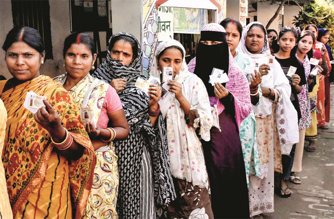  بہار:  پہلے مرحلے میں ریکارڈ توڑ ۶۵؍ فیصد پولنگ 