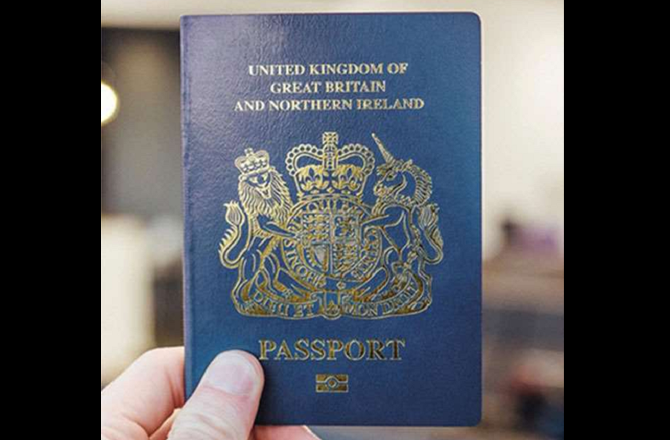 برطانیہ میں پناہ گزین پالیسی میں بڑی اصلاحات، سخت ڈنمارک ماڈل اپنانے کا اعلان